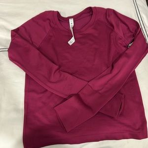 Never Worn Swiftly Tech Long-Sleeve Shirt 2.0
Race Length